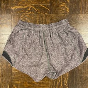 Lululemon Size 8 Hotty Hot Short II Long 4" Inseam Liner Heather Lux Multi Black